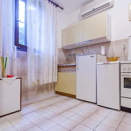 Lovely In The Perfect Location Apartman